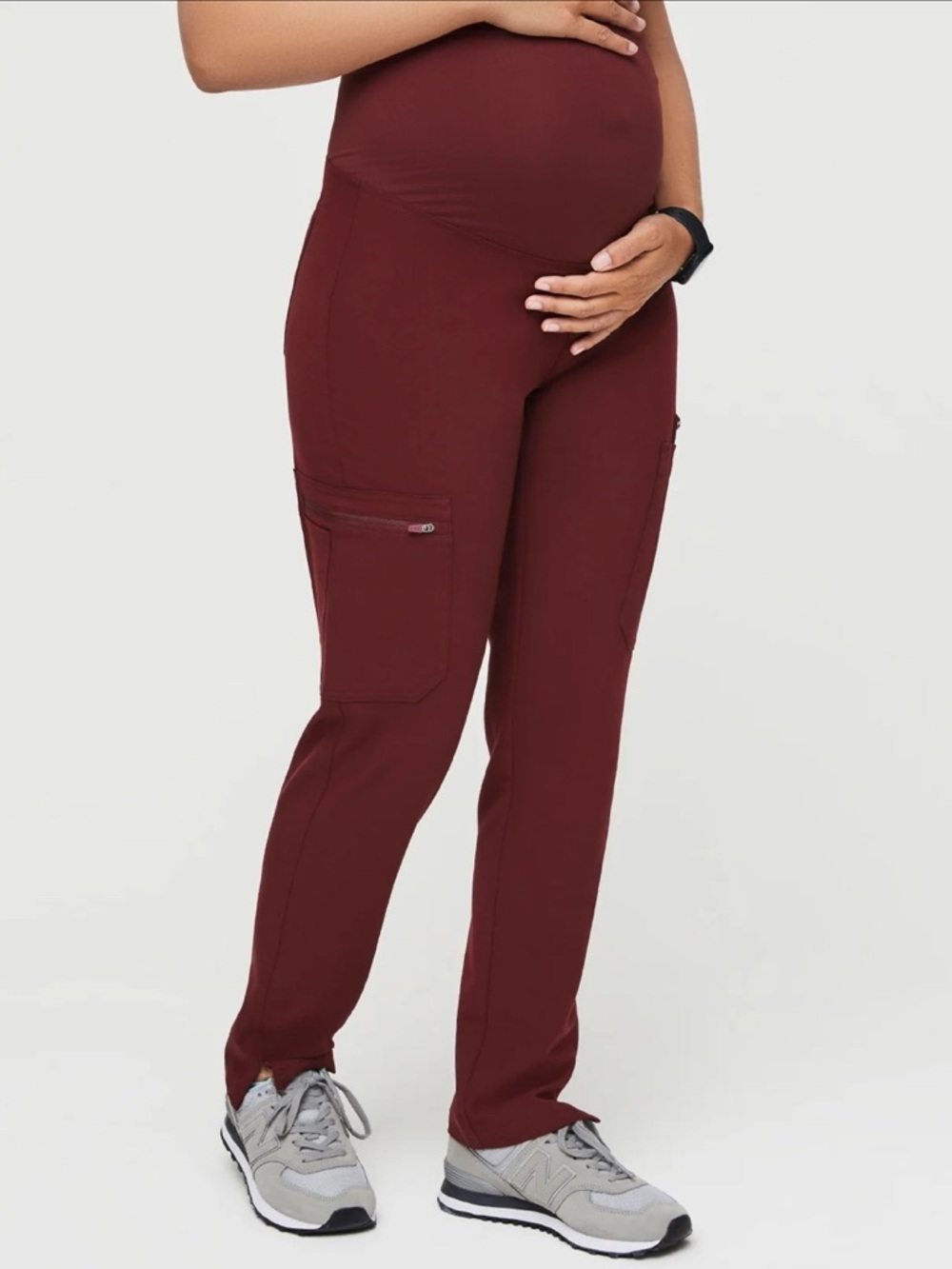 Figs Maternity Scrub Pants in Burgundy